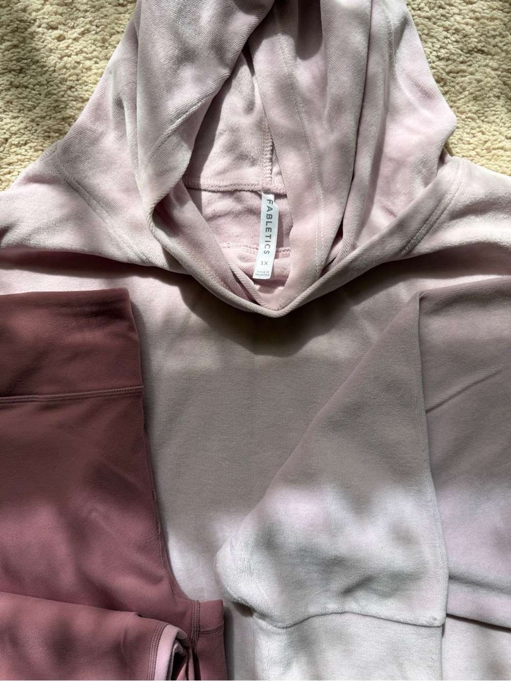 Fabletics Pink Colorblock Leggings Set - Picture 3 of 4